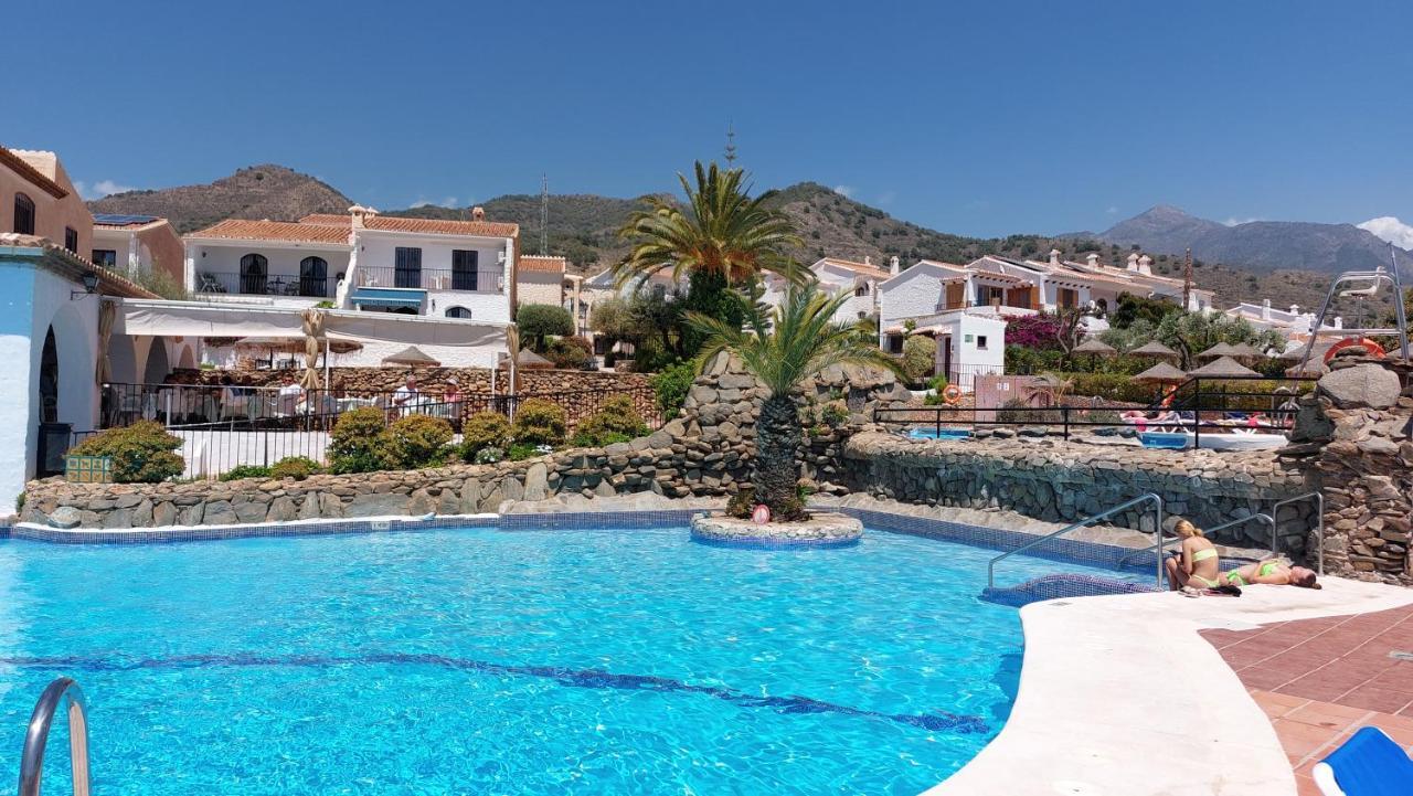 New Boho Home With Balcony, Private Garden And Communal Pool Nerja Eksteriør billede